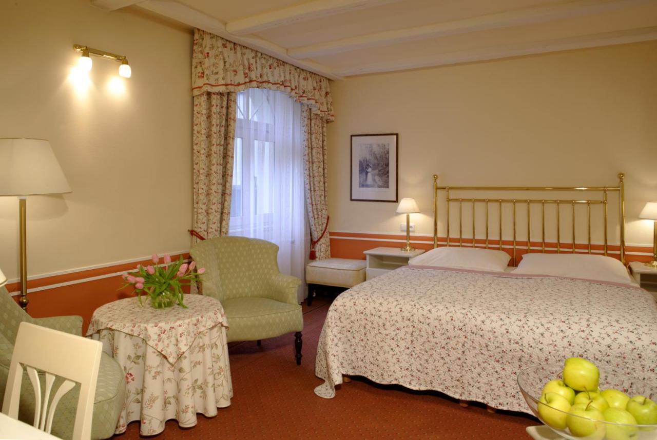 Hotel Embassy Karlovy Vary Rom bilde